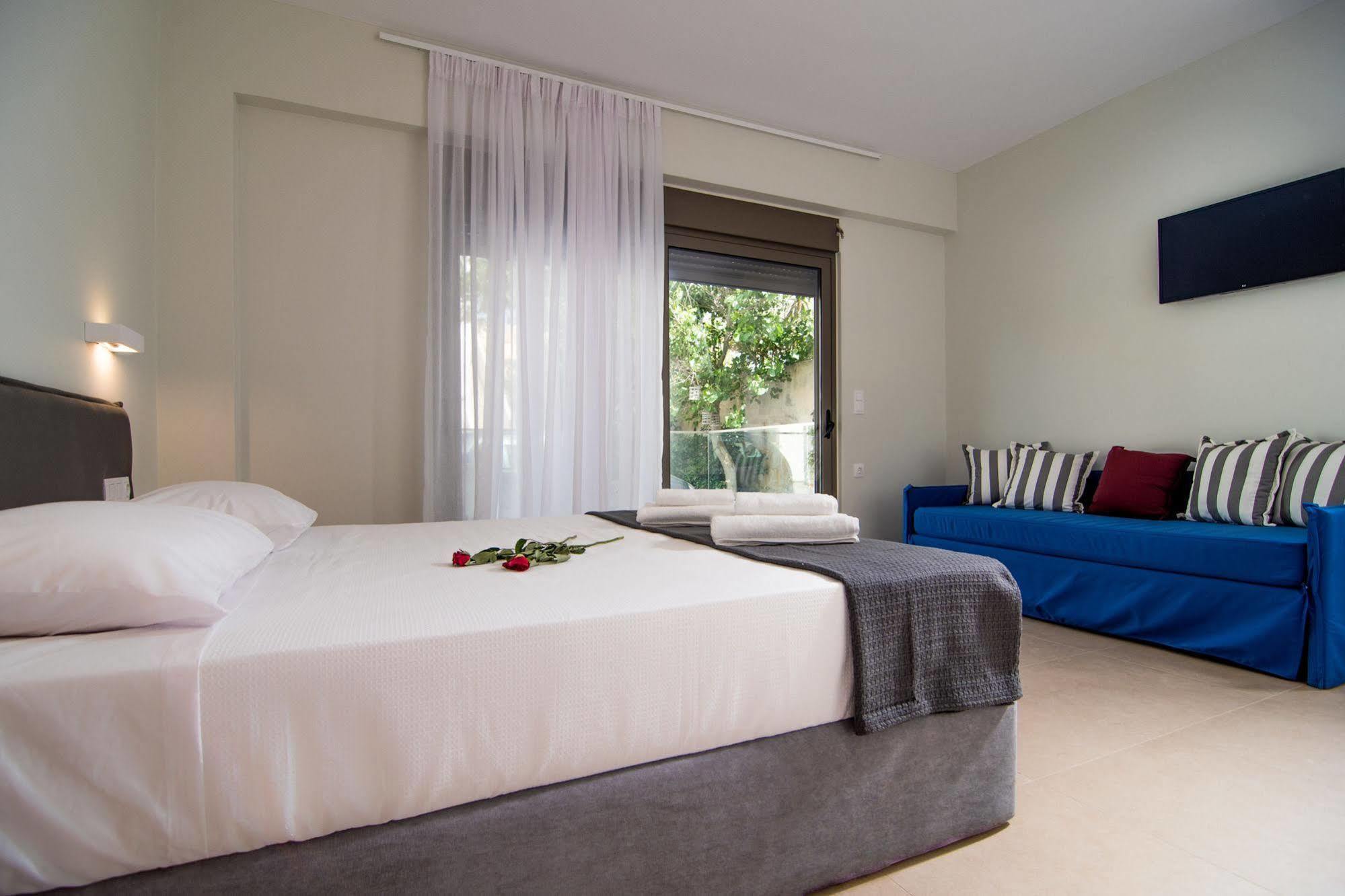 Blue Horizon Hotel Palaiochora Zewnętrze zdjęcie